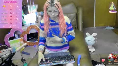 Skinnygirl online show from September 17, 12:58 am