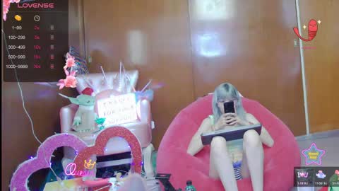 Skinnygirl online show from May 4, 11:44 pm