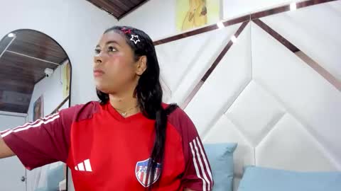 laila_5 online show from May 16, 9:02 pm