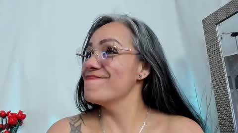 Lailacastillo online show from October 31, 1:55 pm