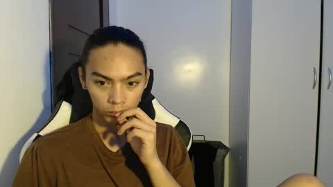 Snapshot of lalakinghugecock_2 chatting on September 22, 7:40 pm lalakinghugecock_2 online show from September 22, 7:40 pm