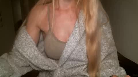 lalenka online show from October 23, 8:10 pm