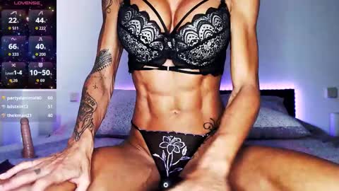 Lola online show from September 15, 8:49 am