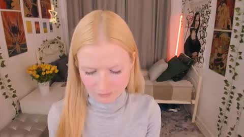 Laly online show from October 11, 4:21 pm