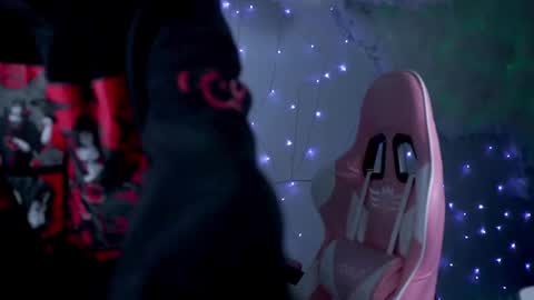 just call me Lana  and her security online show from February 13, 6:05 pm