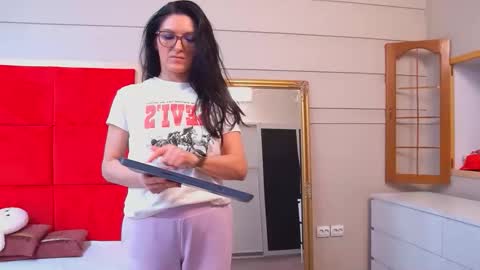 Snapshot of lana_banner chatting on October 1, 7:18 am LanaBanner online show from October 1, 7:18 am