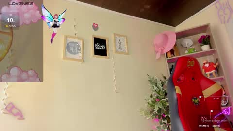 Snapshot of lana_dreams_ chatting on September 25, 2:35 pm Lana online show from September 25, 2:35 pm