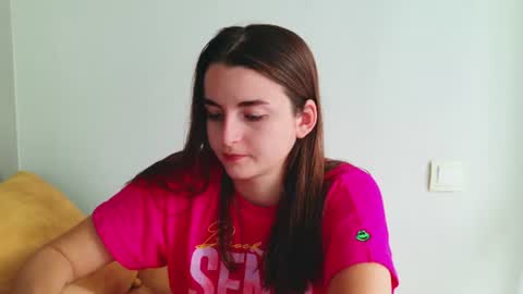 lana_gl online show from July 13, 8:18 am