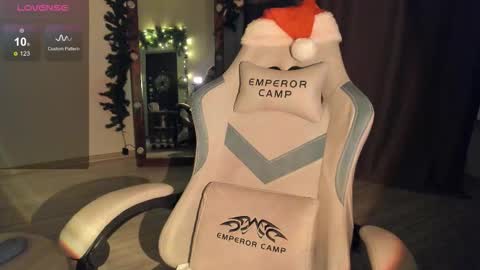 Lana online show from December 20, 2:13 pm