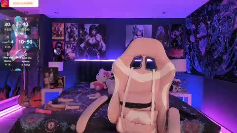 L A N A  online show from September 13, 8:22 pm