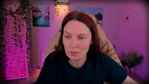 Lana Radiance online show from May 29, 11:52 am