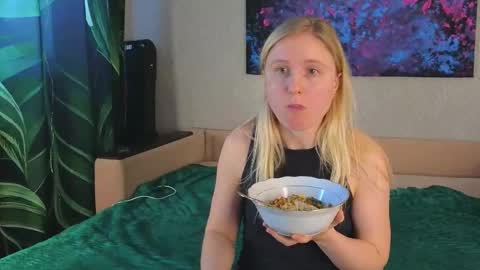 LanaviSmith online show from February 5, 7:12 am