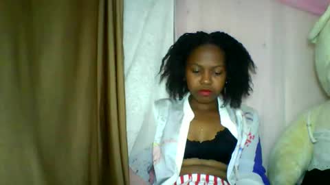 lara_belle online show from May 15, 6:37 pm