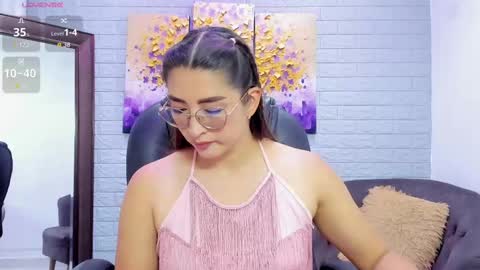      700  200   online show from November 19, 7:56 pm