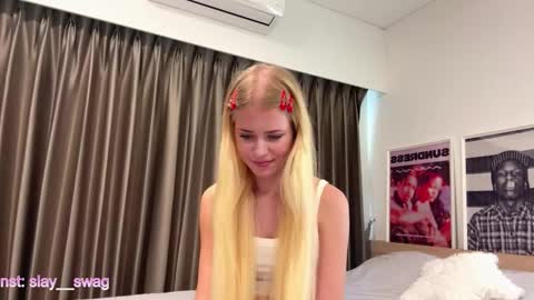 Stella online show from March 8, 10:08 am