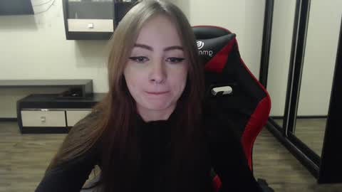 Laralianna online show from January 5, 1:35 am