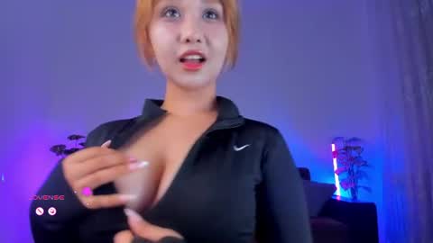 Lara online show from June 13, 9:14 pm