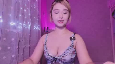 Lara online show from August 1, 6:53 pm