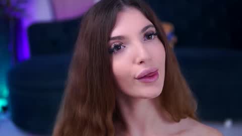 Lara online show from November 13, 10:40 am