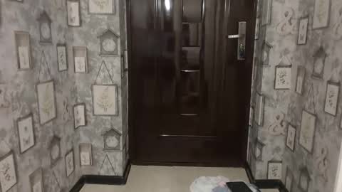 larataylorrr online show from November 28, 6:54 am