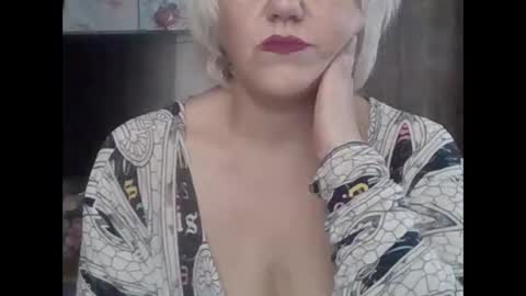 larisaq4ugo24 online show from November 3, 8:59 am