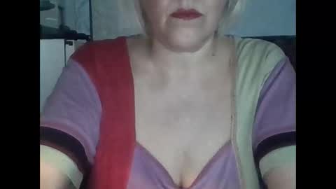 larisaq4ugo24 online show from November 23, 10:46 am