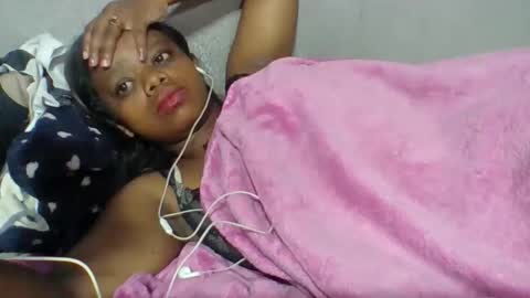 larissa645771 online show from May 8, 10:21 am