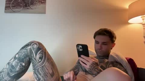 larsskeet online show from February 13, 7:39 pm