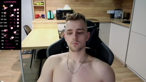 Snapshot of larstar01 chatting on February 4, 6:49 pm Lars online show from February 4, 6:49 pm