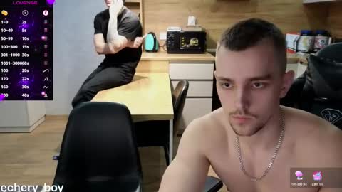 Snapshot of larstar01 chatting on February 23, 8:11 pm Lars online show from February 23, 8:11 pm