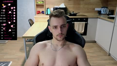 Snapshot of larstar01 chatting on January 30, 11:24 pm Lars online show from January 30, 11:24 pm