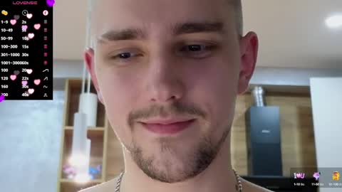 Snapshot of larstar01 chatting on February 12, 9:11 pm Lars online show from February 12, 9:11 pm