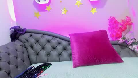 Tania  online show from November 29, 1:41 pm