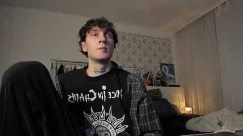 Snapshot of lastnight4you chatting on September 9, 5:24 pm acie online show from September 9, 5:24 pm