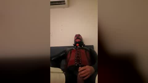 latex boy 38 online show from July 25, 8:45 am