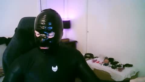 latexminheadroom online show from February 23, 2:36 am