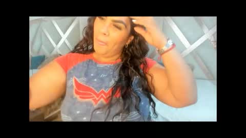 lathiffa online show from January 12, 2:07 am