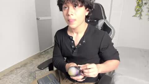 latin_beastx online show from June 17, 8:25 pm