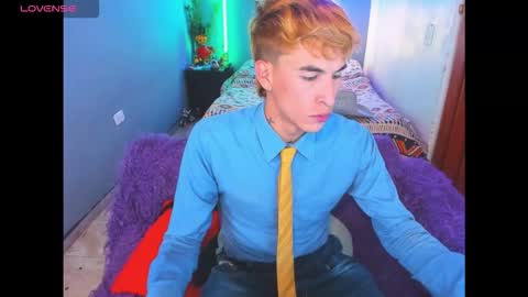 latin_boysxxx_ online show from March 8, 3:21 am