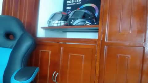 MIA Y STIVEN online show from July 9, 12:03 am