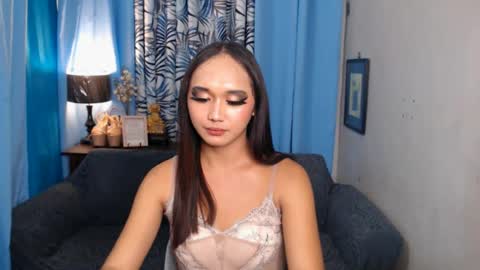 latina_kia online show from July 4, 6:11 pm
