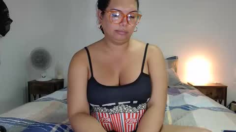 FLOR SALVAJE online show from October 22, 1:20 am