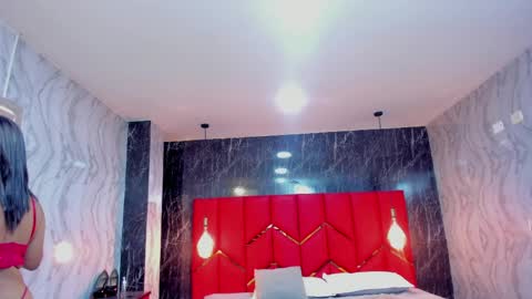 EMMA   online show from March 26, 6:13 pm