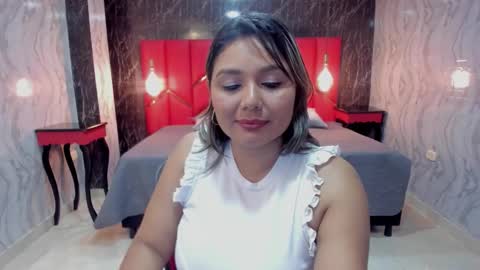 EMMA   online show from November 26, 4:04 pm