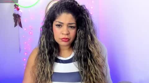 latinamav22 online show from June 29, 2:19 am