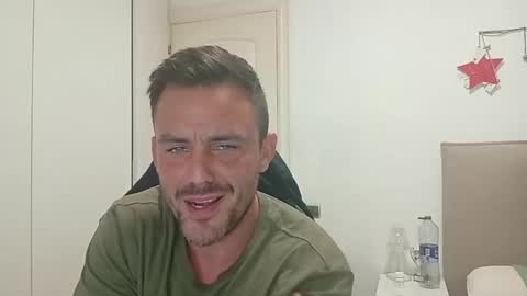 LatinBlueBoy online show from October 4, 8:50 pm