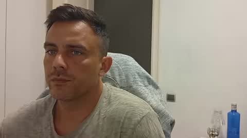 LatinBlueBoy online show from October 19, 4:11 pm