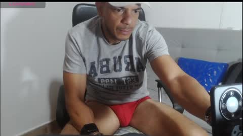 latinmartin254 online show from June 7, 3:11 am