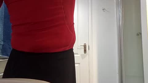 Snapshot of latino8484 chatting on January 19, 10:28 am latino8484 online show from January 19, 10:28 am