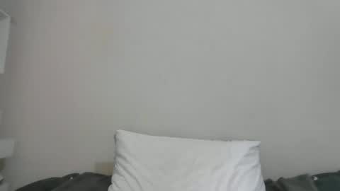 latino_rodri online show from May 20, 7:59 am